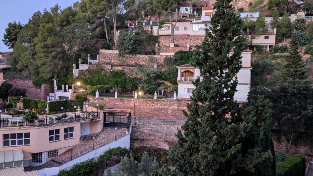 The village of Serra Valencia, Spain | Photo by LA Gonzales